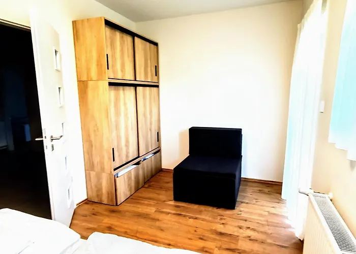 Mazurek מלון דירות *