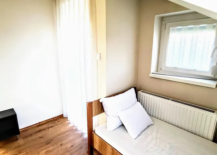 Mazurek מלון דירות *